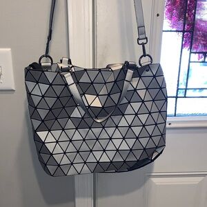Like new Large Geometric fashion bag